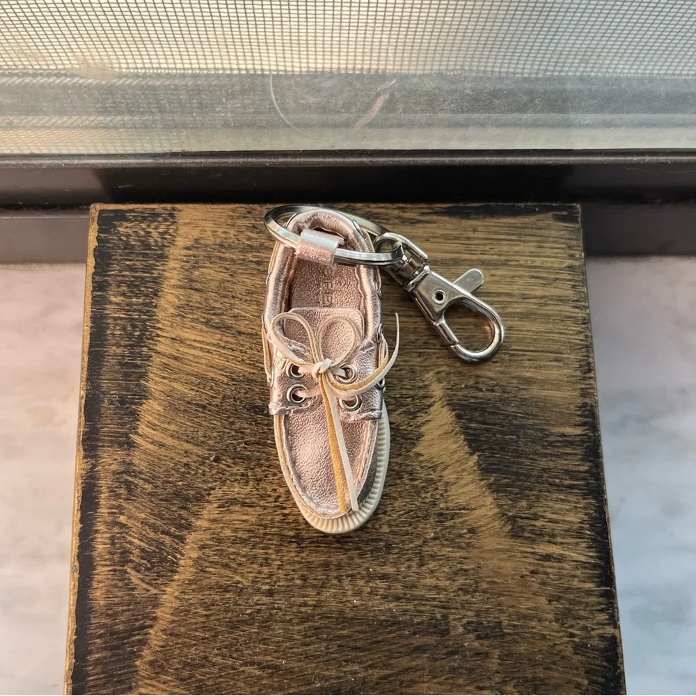 Sperry Top-Sider Boat Shoe Keychain (Silver)